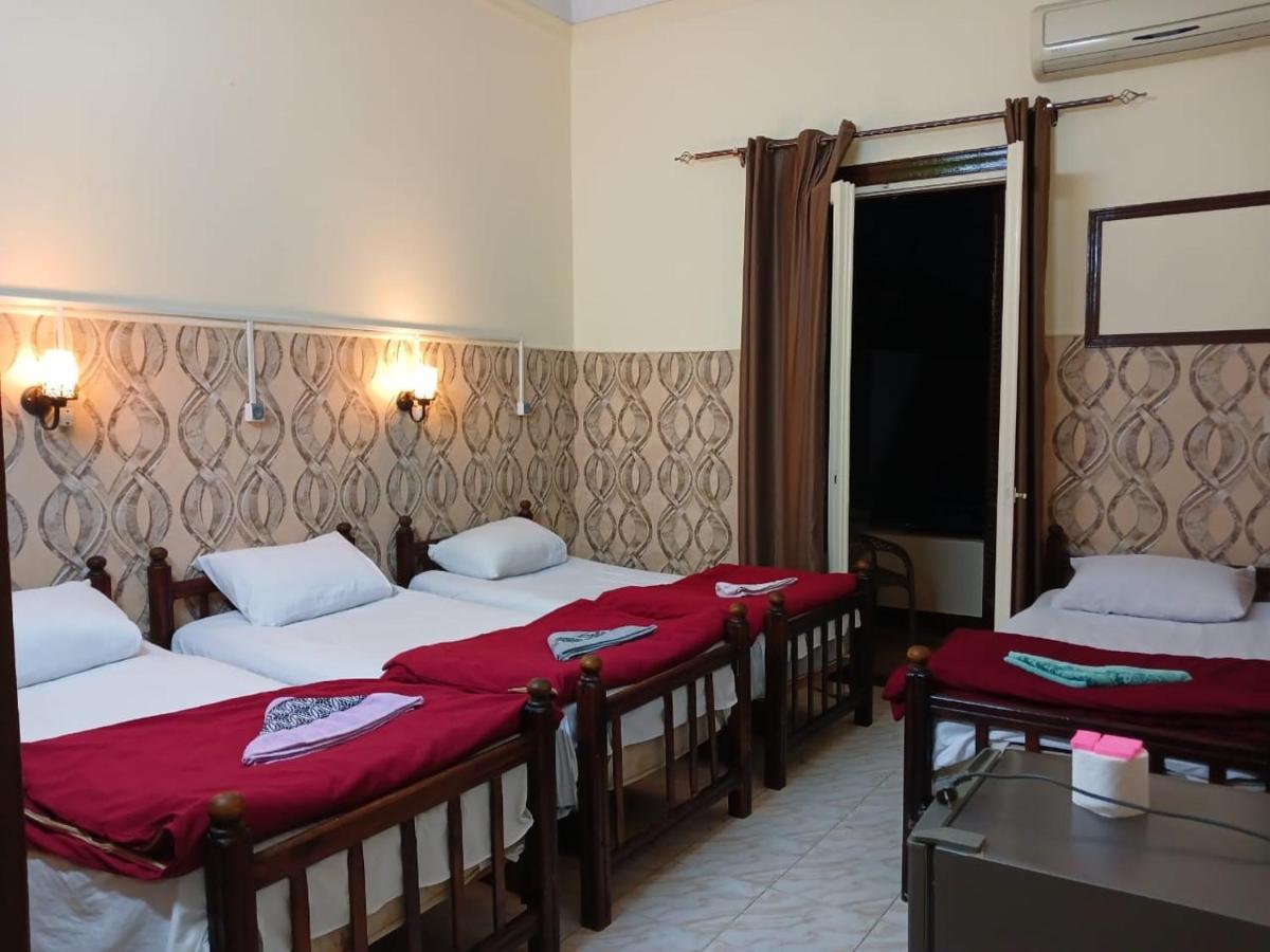 New Palace Hotel Cairo Exterior photo