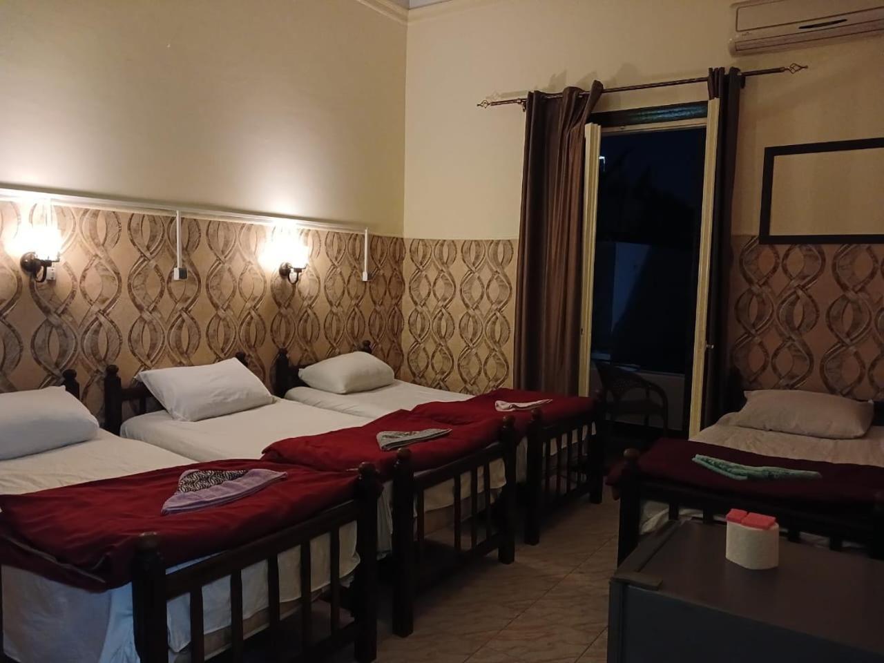 New Palace Hotel Cairo Exterior photo